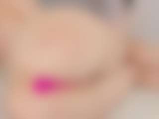 Live cam show with Chloe Dee - Sexy on xxxlivecams.org