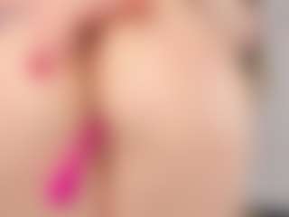 Chloe Dee's Live Sex Cam Show