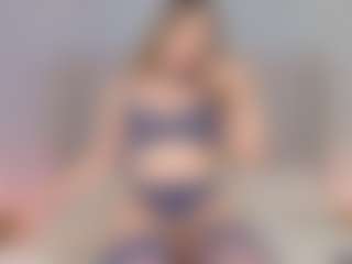 Chloe Dee's Live Sex Cam Show