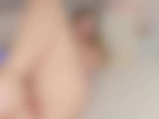 Chloe Dee's Live Sex Cam Show