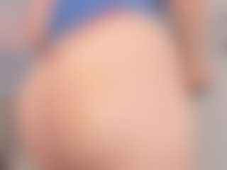 Live cam show with Chloe Dee - Deepthroat on CSO-WL