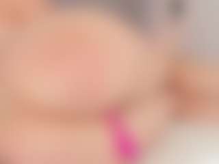 Chloe Dee's Live Sex Cam Show