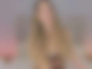 Chloe Dee's Live Sex Cam Show