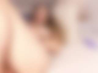 Chloe Dee's Live Sex Cam Show