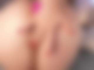 Chloe Dee's Live Sex Cam Show