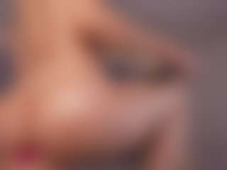 Chloe Dee's Live Sex Cam Show