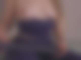 Chloe Dee's Live Sex Cam Show