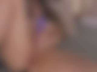 Live cam show with Chloe Dee - Public Lovense on CamwithHer