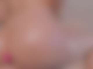 Live cam show with Chloe Dee - Small Tits on sexylive.show