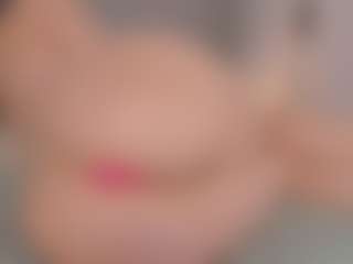 Chloe Dee's Live Sex Cam Show