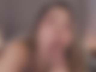 Chloe Dee's Live Sex Cam Show