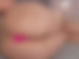 Chloe Dee's Live Sex Cam Show