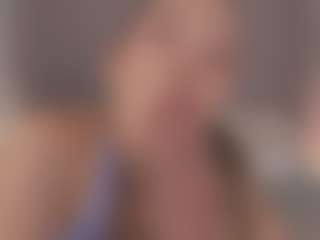 Chloe Dee's Live Sex Cam Show