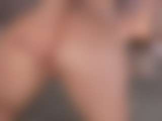 Chloe Dee's Live Sex Cam Show