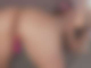 Chloe Dee's Live Sex Cam Show