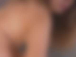 Chloe Dee's Live Sex Cam Show