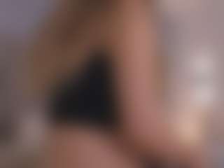 Chloe Dee's Live Sex Cam Show