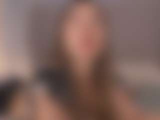 Chloe Dee's Live Sex Cam Show