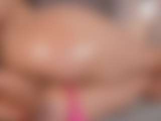 Chloe Dee's Live Sex Cam Show