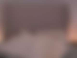 Live cam show with Chloe Dee - Public Latina on UwU Esports | colombia