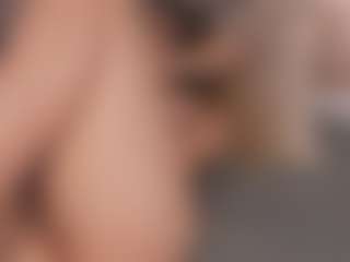 Chloe Dee's Live Sex Cam Show