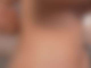 Chloe Dee's Live Sex Cam Show