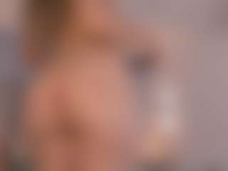 Chloe Dee's Live Sex Cam Show