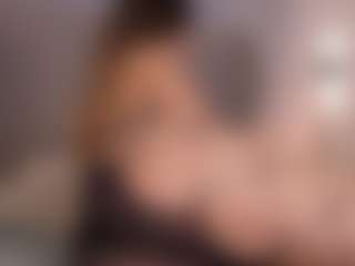 Live cam show with Chloe Dee - Fingering on Camsoda