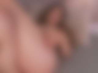 Chloe Dee's Live Sex Cam Show