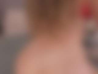 Chloe Dee's Live Sex Cam Show