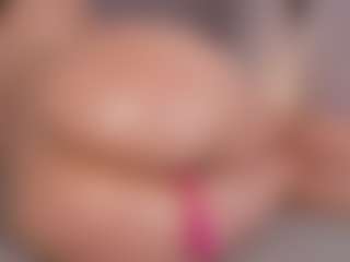 Chloe Dee's Live Sex Cam Show