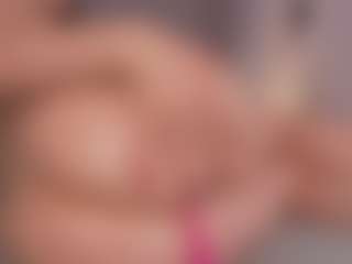 Live cam show with Chloe Dee - Riding on CamwithHer