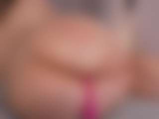 Chloe Dee's Live Sex Cam Show