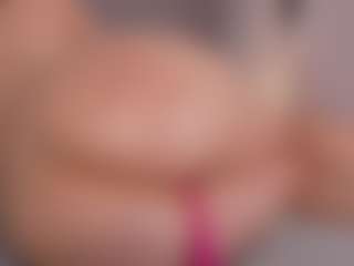 Chloe Dee's Live Sex Cam Show
