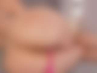 Chloe Dee's Live Sex Cam Show