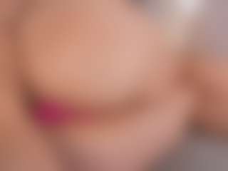 Chloe Dee's Live Sex Cam Show