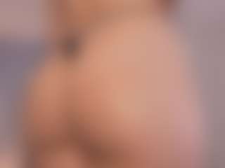 Live cam show with Chloe Dee - College on Milfs Live