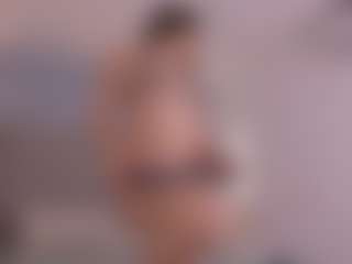 Chloe Dee's Live Sex Cam Show