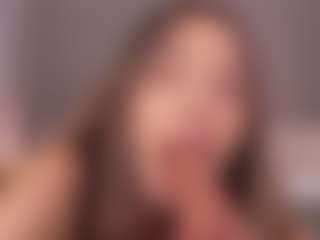 Live cam show with Chloe Dee - Blonde Hair HD on Dare Cams