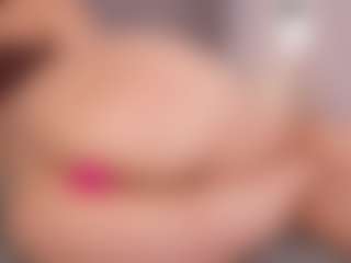 Chloe Dee's Live Sex Cam Show