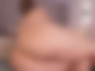 Live cam show with Chloe Dee - Cum on Free Soda
