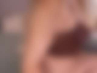 Chloe Dee's Live Sex Cam Show