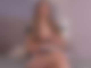 Chloe Dee's Live Sex Cam Show