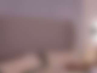 Live cam show with Chloe Dee - Blonde Hair on Camsoda