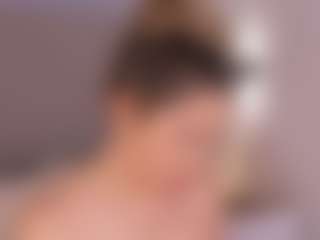 Chloe Dee's Live Sex Cam Show