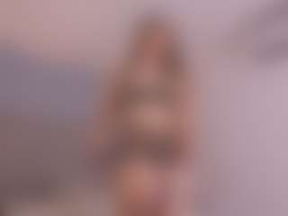 Chloe Dee's Live Sex Cam Show