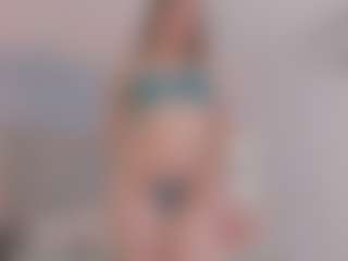 Chloe Dee's Live Sex Cam Show