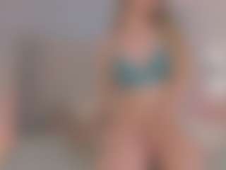Chloe Dee's Live Sex Cam Show