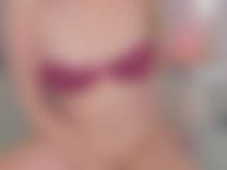 Chloe Dee's Live Sex Cam Show