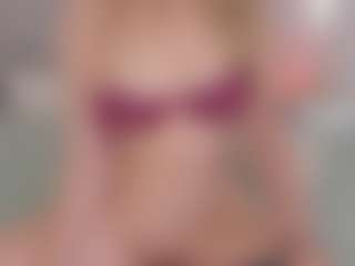 Chloe Dee's Live Sex Cam Show